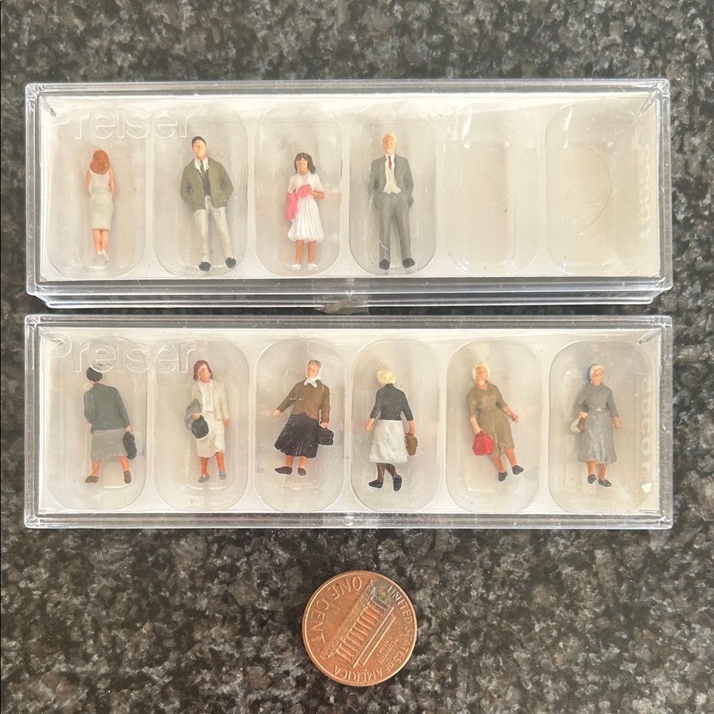 Miniature Figures Set - 10 figures